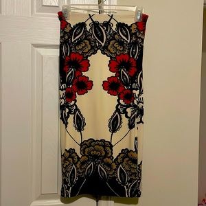 Size xs print BEBE pencil skirt great condition